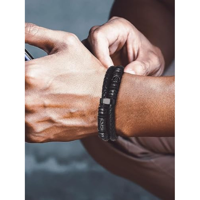 Чоловічий шкіряний браслет Bandmax з плетінням, чорний. Магнітна застібка, регульована довжина 19/21/23 см. Аксесуар для чоловіків у стилі вікінг.