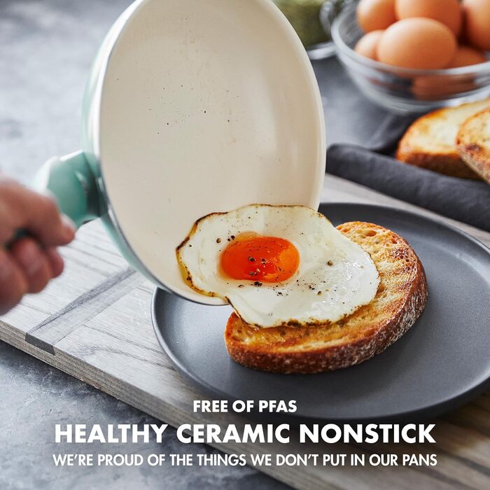 GreenPan Rio Healthy Ceramic Non-Stick 16-Piece Cookware Set with Frying Pans, Sauce Pans, PFAS-Free, Stay-Cool Handle, Oven Safe up to 160°C, Dishwasher Safe, Turquoise & Crème Cookware Set 16-Piece Turquoise & Crème