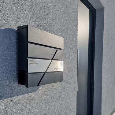 Поштова скринька Metzler персоналізована з гравіюванням, нержавіюча сталь, відділення для газет, замок, вологостійка, антрацит RAL 7016, настінний монтаж 37x37x10.5 см