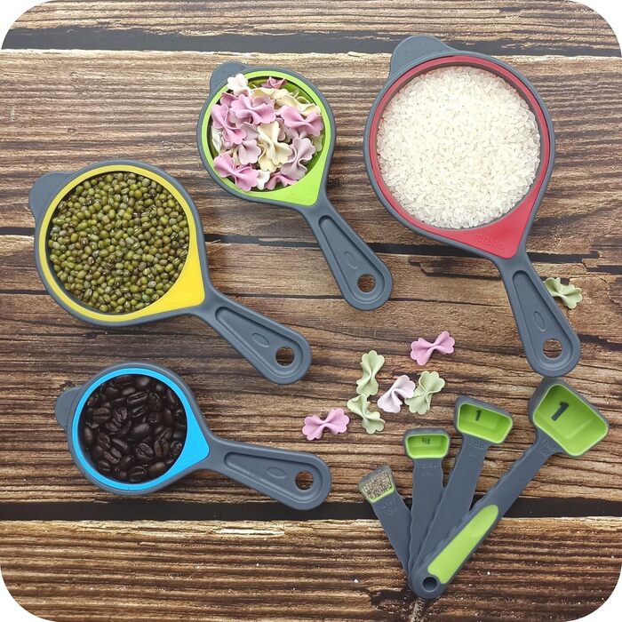 Collapsible Measuring Cup and Spoon Set, 8 Portable Silicone Measuring Cups and Spoons, for Liquid and Dry Measurement, Folding Measuring Cups and Spoons, Green Color (random)