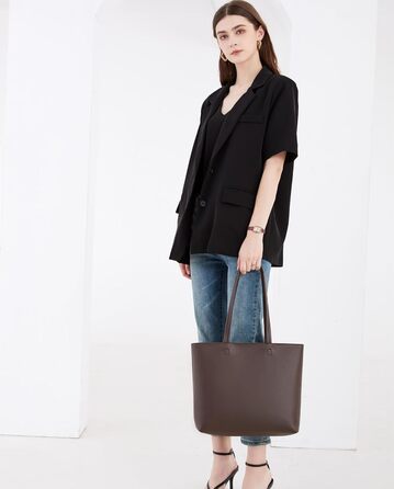 Жіноча сумка-шопер Tote Bag з PU шкіри для роботи, школи, покупок, застібка-блискавка, внутрішні кишені (Коричнева)