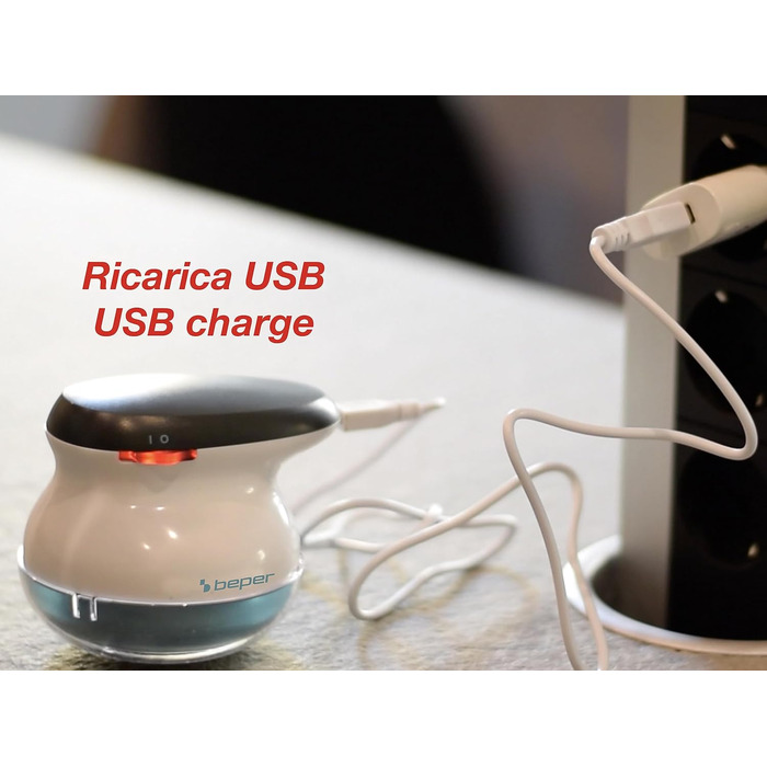 BEPER 50.245 USB-аккумуляторний видальник ворсу зі сталевими лезами. Видаляє ворс та ковтунці. Білий/блакитний, перезаряджається через USB