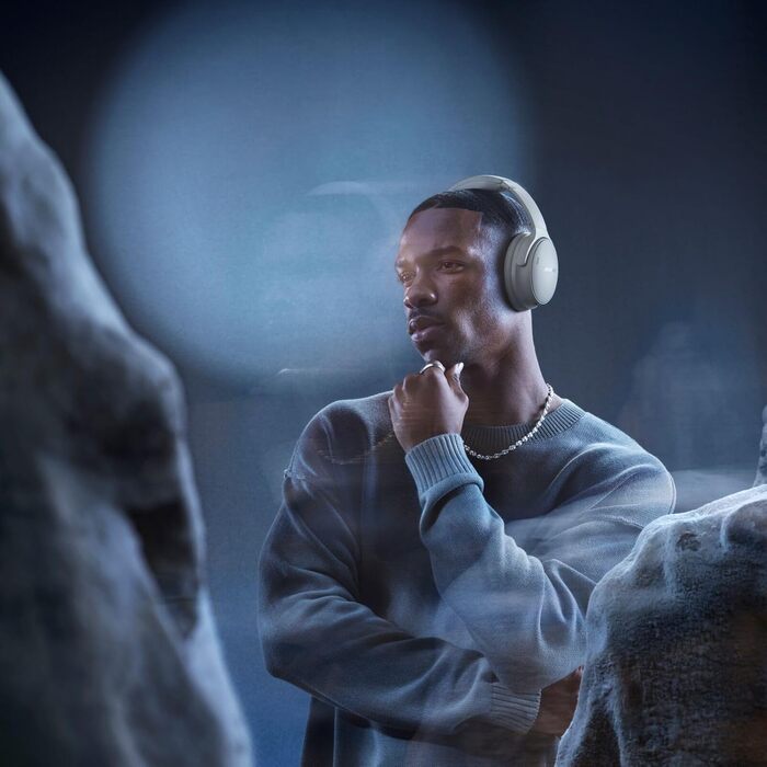 Борінг QuietComfort Бездротові навушники з мікрофоном та шумозаглушенням, Bluetooth, Over-Ear, до 24 годин роботи від акумулятора, Limited Edition (Монтлітграу)