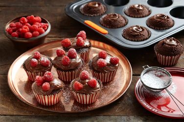 Le Creuset Non-Stick Muffin Tin, For 12 Pieces (Ø 7 cm), Sourdough Safe, Made of Carbon Steel, Anthracite/Orange, 94100140000000