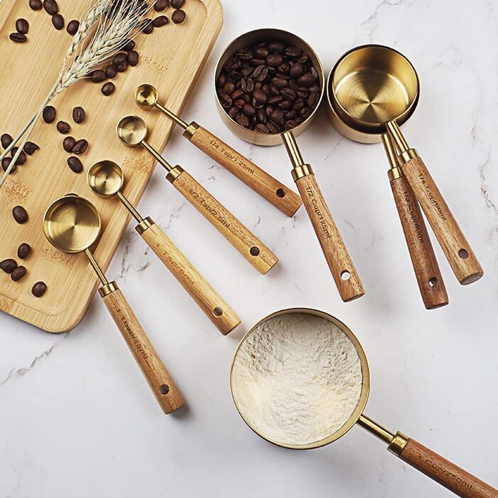 Measuring cups and spoons with wooden handles, 8-piece set, coffee bar scale, kitchen accessories (Gold)