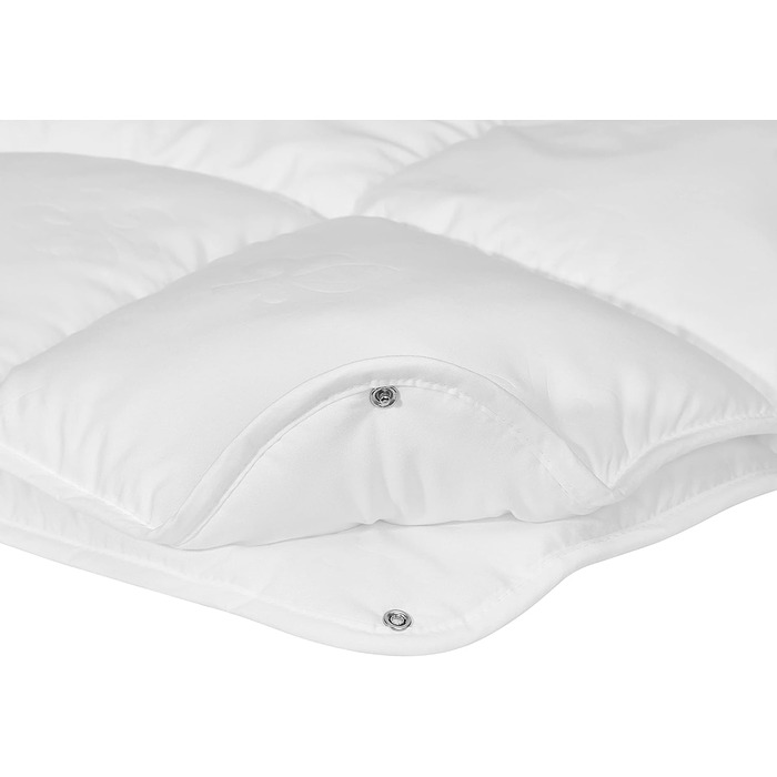 Irisette Lotte 4-Season Duvet - Made in Germany - Quilted Comforter with Top Cool Fabric, washable at 95 degrees, includes storage bag, 135 x 200 cm, white, Öko-Tex Certified 135 x 200 cm 4-Season Duvet