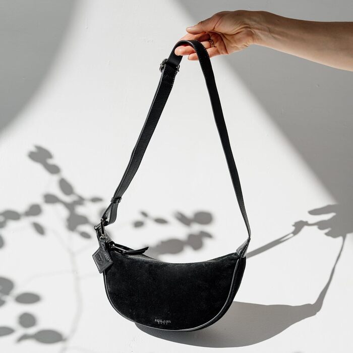 Сумка через плече Berliner Bags Luna, шкіряна жіноча, чорна замша, напівмісяць