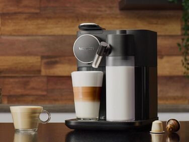 Nespresso De'Longhi Gran Lattissima EN650.B Coffee Capsule Machine with Automatic Milk System, 9 Direct Select Buttons, 1 L Water Tank, 25 Sec. Heating Time, 19 bar Pump Pressure, Auto Shut-Off, Black. Previous Model