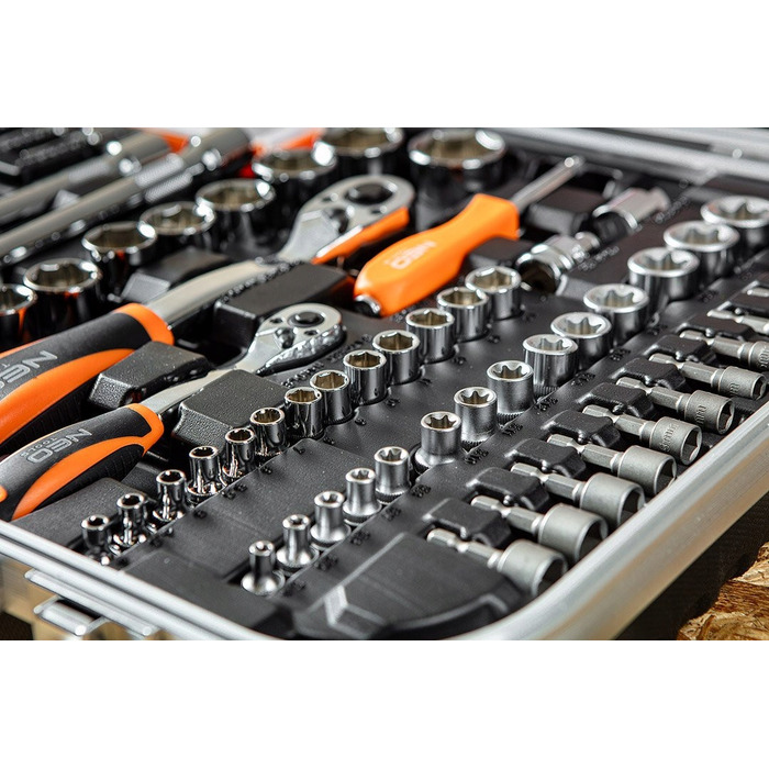 Набір інструментів для електрика NEO TOOLS 01-310-1 у кейсі