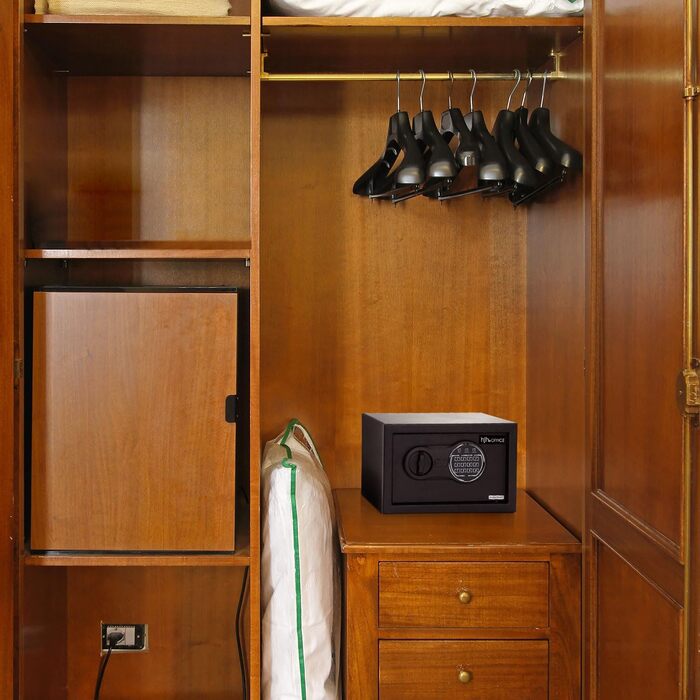 Офісний сейф Tresor COMPACT III з цифровим замком, 8.5 л, сталевий, чорний, 20x31x20 см