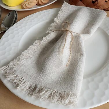 Aiuuee 12-Piece Cloth Napkins 45x45cm, Cotton Napkins with Fringe, Washable Fabric Napkins for Tablecloths for Wedding Family Meals Parties Birthday and Table Decoration (Beige)