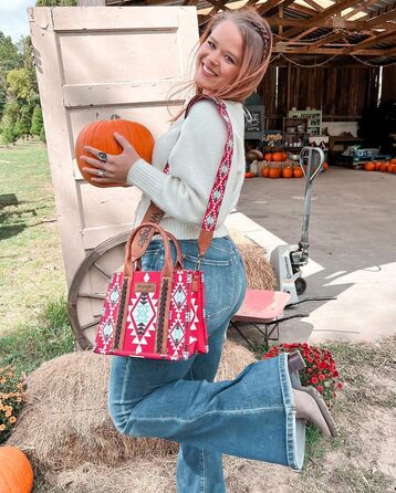 Сумка жіноча Wrangler Azteken Burgundy з ремінцем для гітари Angel Diamond - стиль Western