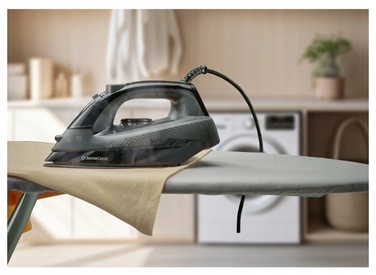 Парова праска Silvercrest SDBG 2200 A1, чорна, 2180 Вт, резервуар 300 мл