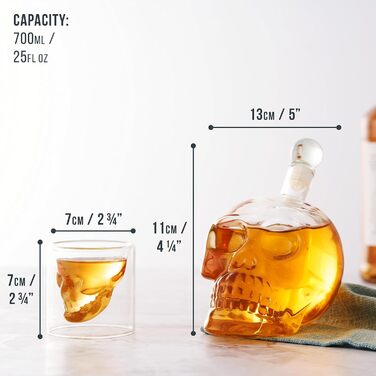 Oak & Steel - Whiskey Carafe Gift Set for Men - Skull Decanter (700ml) with 6 Shot Glasses (75ml) - Valentine's Day, Father's Day, Birthday, Christmas