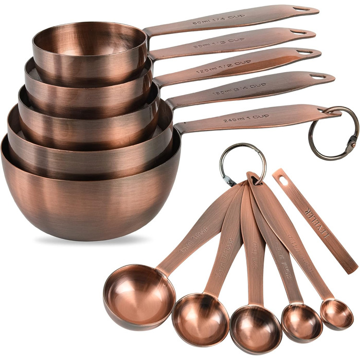 Measuring cup and spoon set, 5 stainless steel measuring cups and 5 measuring spoons, 1 measuring ingredient leveler, 1 magnetic conversion chart, and 2 rings (14 pieces)