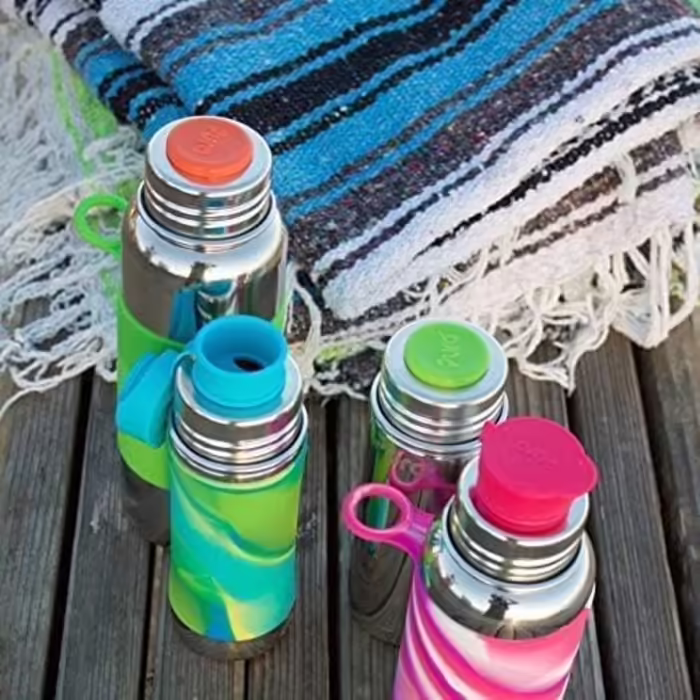 Pura Sport vacuum-insulated 650 ml stainless steel water bottle with silicone sports flip-top lid and sleeve (plastic-free, non-toxic certified, BPA-free) (Aqua)