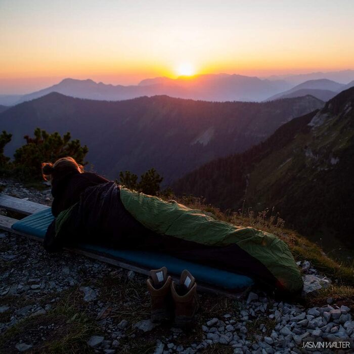 Спальний мішок для трекінгу Trek Night від outdoorer - легкий, теплий, компактний