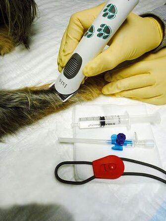 Триммер для нігтів Aesculap Isis Akku Edition: акумуляторний, німецька якість, з сумкою