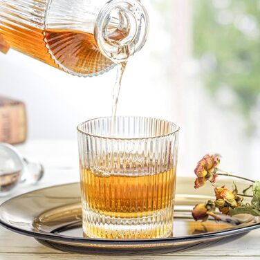 Ribbed Whiskey Decanter Set with 2 Glasses - 765ml Scotch & Whiskey Decanter Gift Set for Men & Women