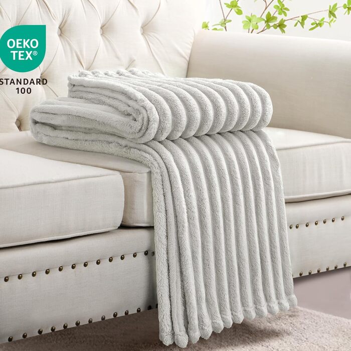 RUIKASI Плед кучевий фланелевий зелений - 150x200см. М'який плед з флісу для дивана, софи, вітальні. Декоративний плед, ковдра, теплий плед для дому. Трава-зелений (150 x 200 см)