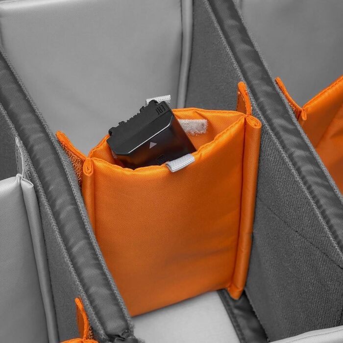 Сумка-рюкзак Lowepro Pro Trekker LP37268-GRL: захист для фотообладнання та ноутбук до 15