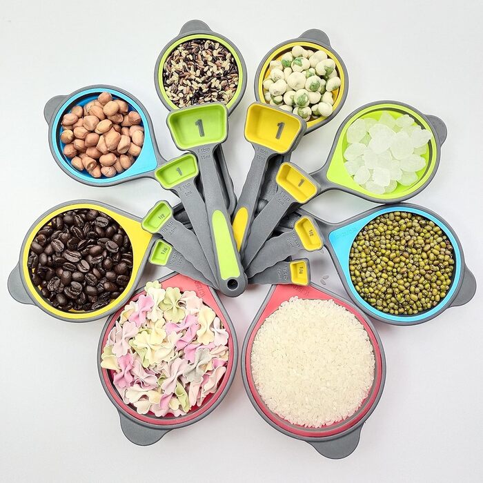 Collapsible Measuring Cup and Spoon Set, 16-Piece Portable Silicone Measuring Cup and Spoon, Food-Grade Silicone Measuring Tool Set, Yellow-Green Color (Random Rainbow)
