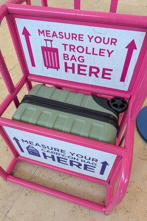 Чемодан ручної об'єму 24 л Cabin Max Anode 40x30x20 см з жорстким корпусом Hardscalen, сірий, 2 колеса