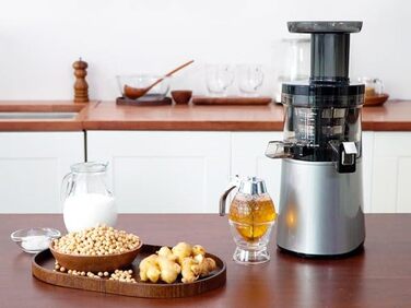 HUROM H-AA Соковижималка шнекова, холодного віджиму, 150 Вт, 500 мл, тиха, BPA Free, напівпрозорий завантажувач, ескімейкер, темно-срібляста