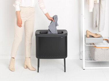 Кошик для білизни BRABANTIA Bo 60 л — сталевий, чорний матовий
