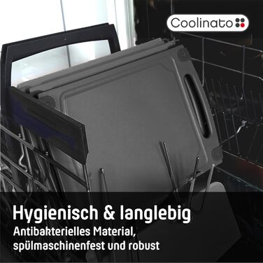 Набір кухонних дощок Coolinato з пластику сірого кольору (3 шт.) S/M/L – антибактеріальні, з жолобом для соку, неслизькі, з ручкою. 3 розміри для гігієнічного розділення. Набори кухонних дощок сірого кольору, розміри S, M та L, придатні для миття в посудо