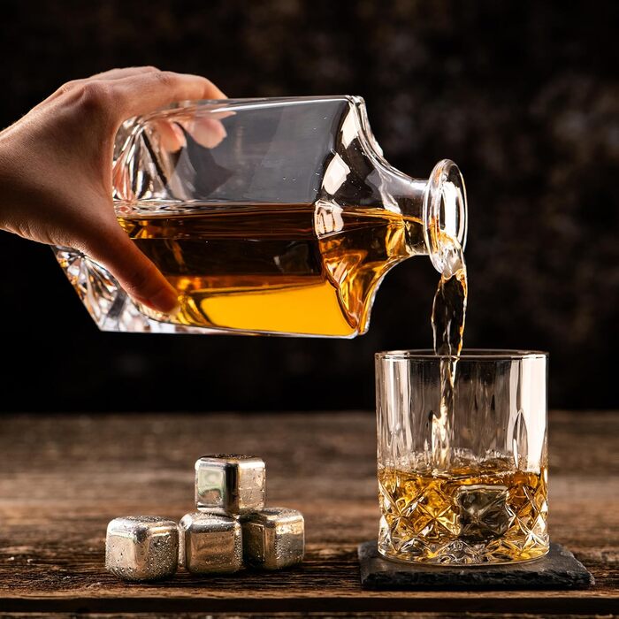Набір віскі WHISISKEY: карафа, 2 келихи, 4 камені для охолодження - ідеальний подарунок для чоловіка