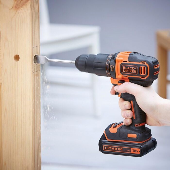Акумуляторний ударний дриль-шуруповерт Black+Decker BDCH188N (18V, 2 швидкості, патрон 10 мм, регулювання крутного моменту, подвійне свердло, без акумулятора та зарядного пристрою) (комбінований ударний дриль)