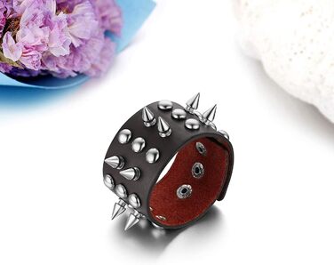 Чоловічий широкий браслет з натуральної шкіри JewelryWe Punk Rock: стильний аксесуар для байкерів та шанувальників панк-року. Регульований, чорний/коричневий, з заклепками та ланцюгом.