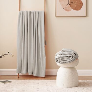 Тепла флісова ковдра Aisbo 150x200 см - м'яка ковдра для дивана, плед в вітальню, теплий плед для зими (150 x 200 см, Бежевий)