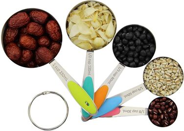 Набір мірних ложок Xingxinrong з нержавіючої сталі (5 мірних ложок + 1 кільце) з силіконовою ручкою, з гравіюванням шкали США та міжнародної системи, придатний для миття в посудомийній машині, аксесуари для приготування їжі та випічки для кухні