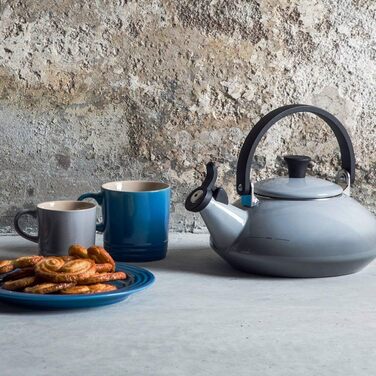 Le Creuset Zen Kettle, Capacity: 1.6 l, Enameled Steel, Oven Red, 92009600090000