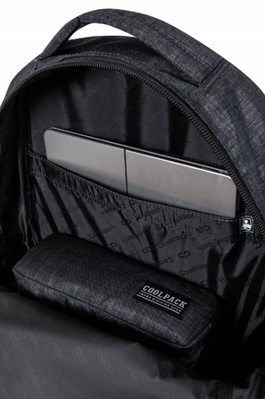 Багатовідсіковий шкільний рюкзак CoolPack, чорний, 27 л