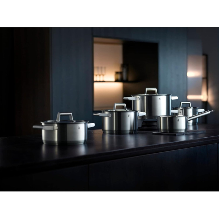 Набір каструль WMF Comfort Line Induktion 5-ти частинний з кришкою з термоскла, Cromargan нержавіюча сталь, з маркуванням, для індукційних плит, стійкий, без покриття