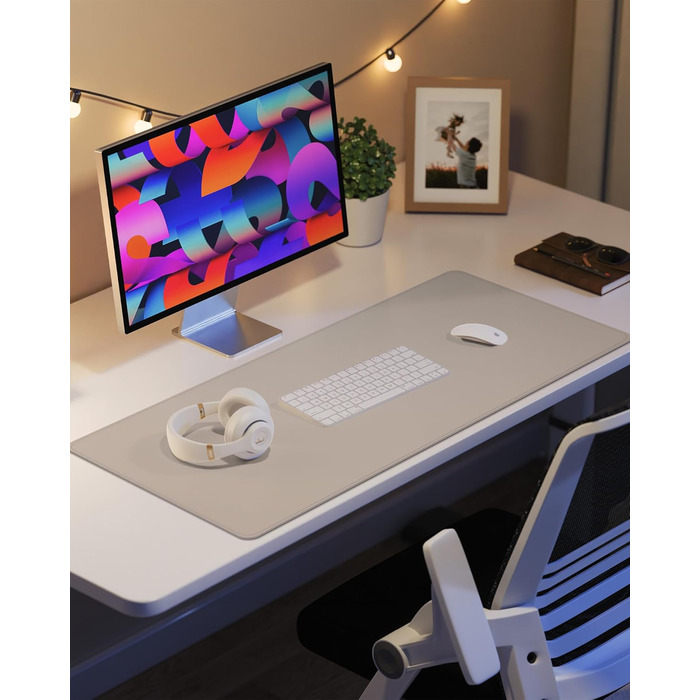 Підкладка на стіл для миші та ноутбука зі шкіри, бежева 90x43 см - захист столу для офісу та дому