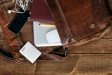 Зарядний пристрій Eneloop USB з функцією Power Bank BQ-CC87 + 4 акумулятори AA