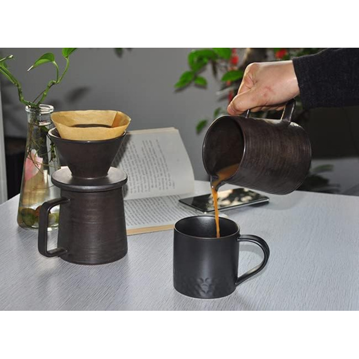 Versatile ceramic pitcher with cream-colored stoneware, ceramic coffee-tea decanter and coffee pot, retro metallic glaze, 460ml