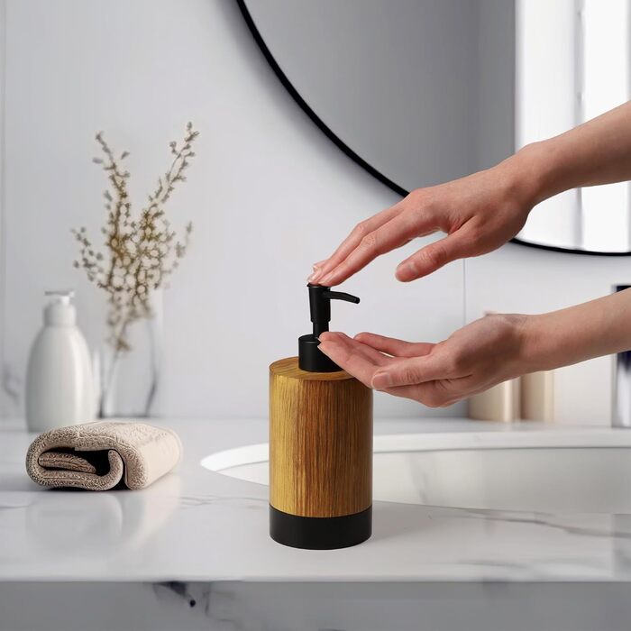 Набір для ванної кімнати KADAX: мильниця та стакан для зубної пасти з імітацією дерева (чорний)