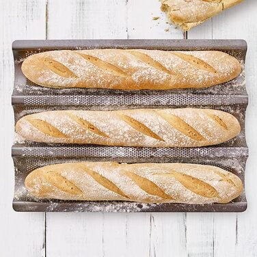 Форма для випічки багетів Birkmann Easy Baking перфорована, сталь з антипригарним покриттям, 3 багети, з рецептом, 881181