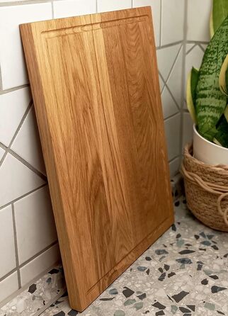 NATURE EDITION Cutting Board XL (40 x 30 x 2 cm) made of solid oak wood with a juice groove - wooden cutting board - serving board - antibacterial wooden cutting board - oak kitchen board - wooden meat cutting board
