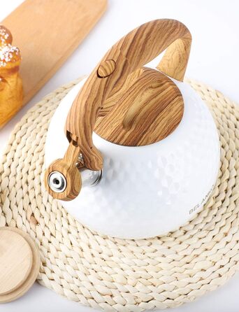 Чайник BELANKO Teekessel 2.7л з нержавіючої сталі з дерев'яною ручкою, гучний свисток, для плити, індукції, діамантовим дизайном, чорний (глянцевий білий)