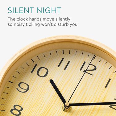 Navaris Analog Wood Table Clock Round - 21.1 x 21.8 x 4.8cm - Analog Decorative Table Clock Without Ticking with Wooden Dial - Quiet Pointer Wooden Clock Light Brown