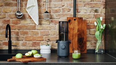 Hurom Slow Juicer | Vegetable and Fruit Juicer | H310 | Easy to Clean & Quiet Motor Electric Juicer with Mesh Filter | 150 Watts | BPA Free | Sleek Design | 220ml, Lavender