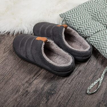 Чоловічі тапочки зимові теплі м'які комфортні з піною Memory Foam, неслизькі для дому та вулиці (43/44 EU, Темно-сірий)