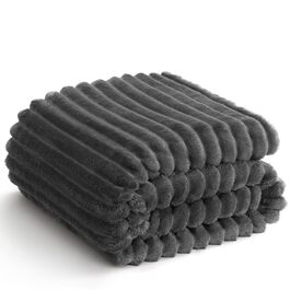 Плед WAVVE: м'який флісовий плед для дивану, софи, кімнати. 150 x 200 см, сірий