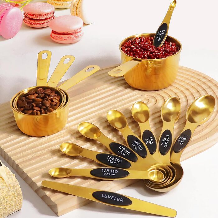 13-Piece Gold-Colored Measuring Cup and Spoon Set, 4 Stainless Steel Measuring Cups and 8 Magnetic Measuring Spoons, 1 Leveler for Kitchen, Cooking, and Baking
